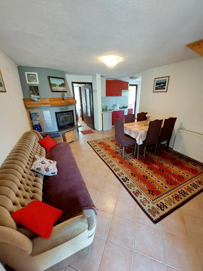 Apartments & Rooms Velebit Lovinac  Exterior foto