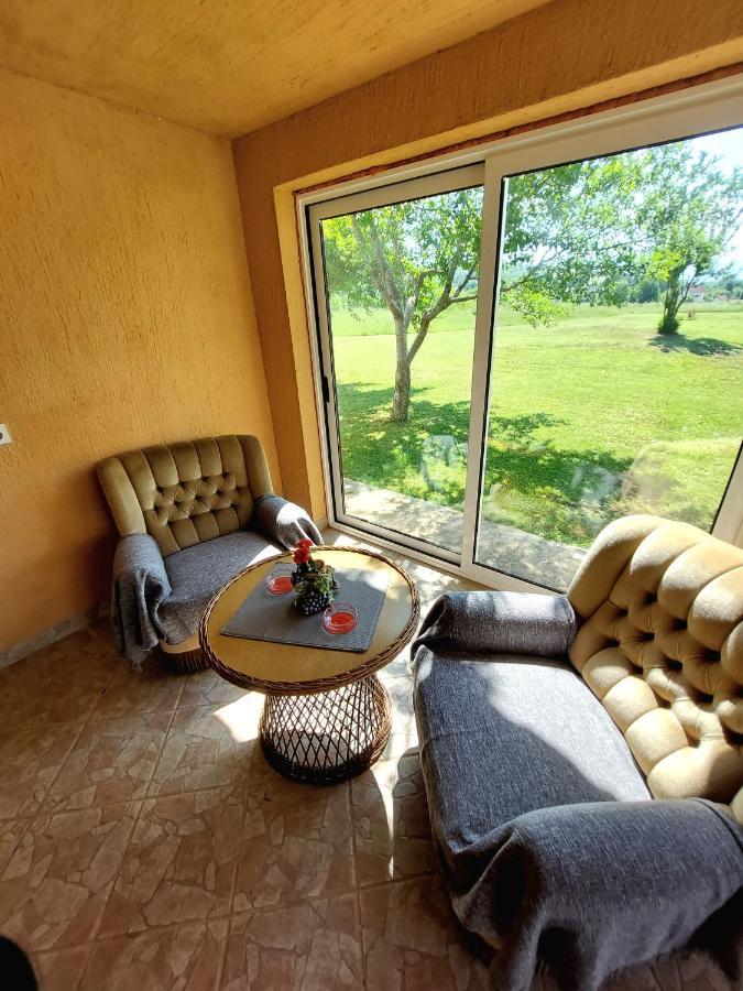 Apartments & Rooms Velebit Lovinac  Exterior foto